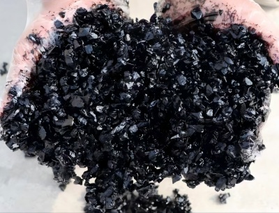 岫岩沥青冷补料（沥青砂）的优势特点与施工流程解析